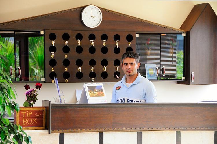 Las Palmeras Hotel Çamyuva Kültér fotó