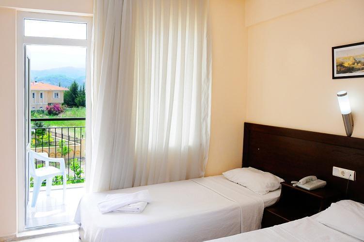 Las Palmeras Hotel Çamyuva Kültér fotó