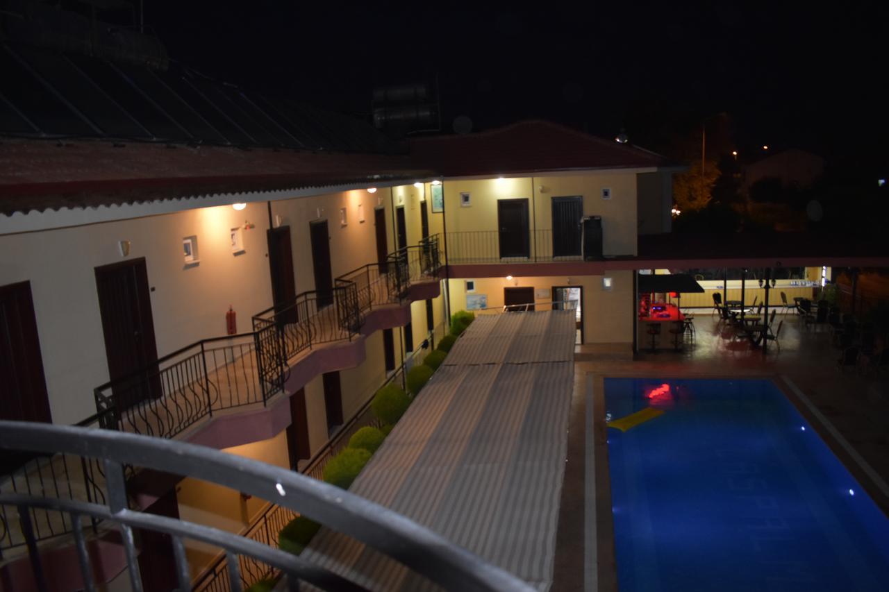 Las Palmeras Hotel Çamyuva Kültér fotó