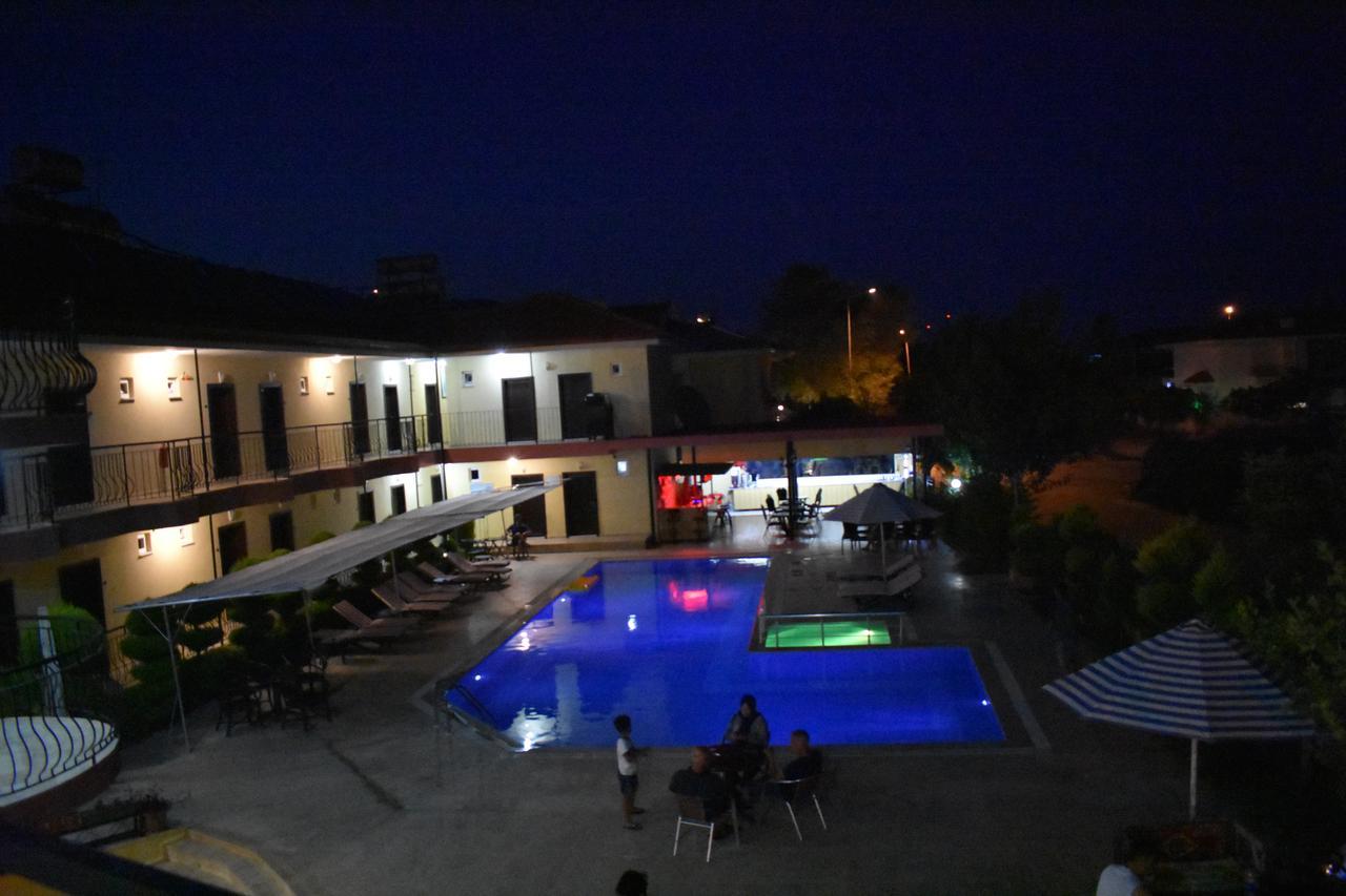 Las Palmeras Hotel Çamyuva Kültér fotó