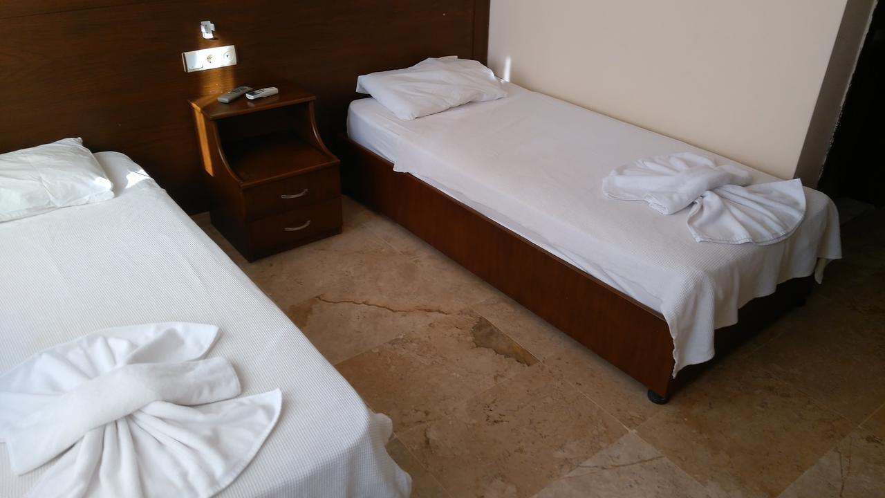 Las Palmeras Hotel Çamyuva Kültér fotó