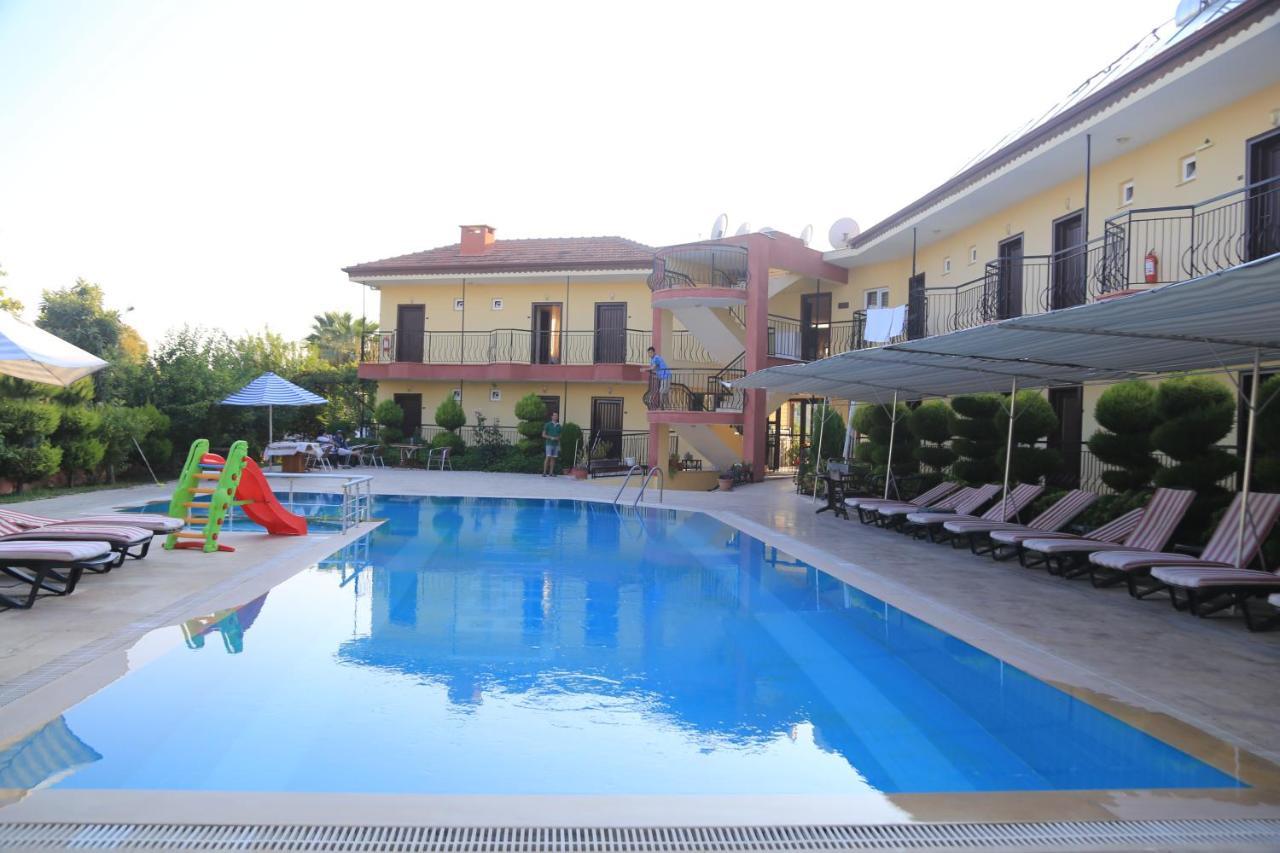 Las Palmeras Hotel Çamyuva Kültér fotó
